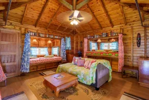 Group A/C bungalow - mtn side & Haapiti Surf - Image 2