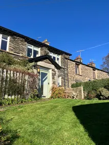 Ashdene Cottage with secure 'sun trap' garden - Image 5