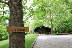 Ivy Cottage by Creative Cabins - Image 2