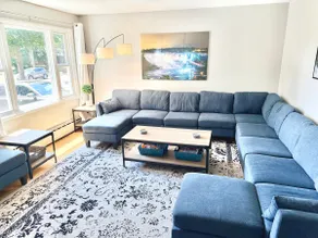 Parkside Estate, Niagara Falls, USA + Free Parking - Image 2