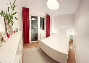 Lola's Cozy City Center Apartment - Image 5