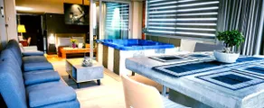 Skyline Loft • Jacuzzi • Free MiniBar • Walk Ctr - Image 4