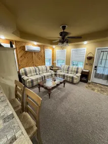 Hide Away Cabin On Osage River - Image 3