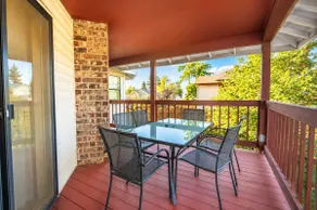 Spacious 5,000+ sq ft house, Close to PDX Airport - Image 2