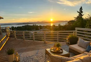 Alki sunset Views+Hot Tub/Beach walk/Free Parking - Image 2