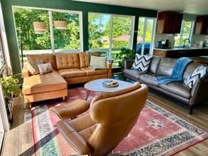 Alki sunset Views+Hot Tub/Beach walk/Free Parking - Image 5