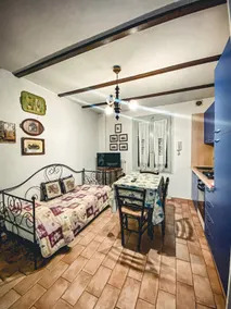 CASA LAPIS - APARTMENT MAGENTA 6 - Image 5