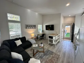 Gorgeous Guesthouse Poway w/Private Yard - Image 5
