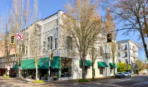 Bright Flat in Historic Downtown McMinnville - Image 2