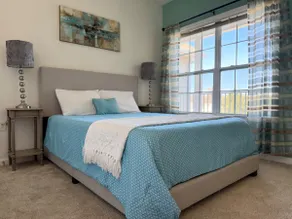 Modern & Cozy Retreat, Pool, Close to Beaches - Image 4
