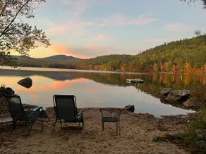 Loon Lodge : Spacious Lakeside Suite with Boating - Image 4