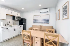 Private King Suite in Miami - Image 5