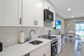 Relax & Unwind 1BR Near Beach Colony Inn 41 - Image 2