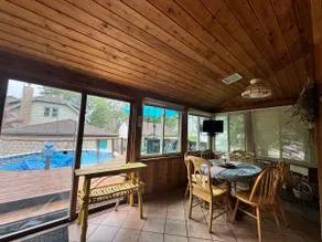 Rosie’s Eastside Garden Bungalow - Image 5