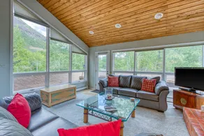 Secluded 4BR Mountainview | Fireplace - Image 2