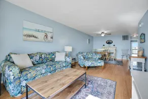 3 Bedroom / 2 bathroom Oceanview Condo - Image 4