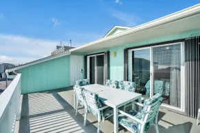 3 Bedroom / 2 bathroom Oceanview Condo - Image 2