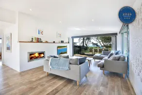 Oceanside @ Culburra - Pet Friendly Absolute Beachfront - Image 2