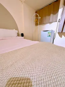 Good Sleep Little Day ~ 301 Double Suite.2 min walk from King Bus Puli Station.Newly decorated self check-in - Image 3