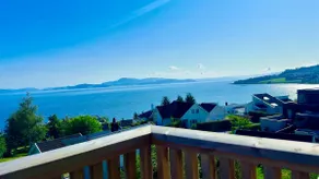 Modern house with amazing views - Image 2