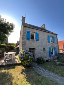 Fishermen's house, close to Port Racine - Image 2