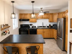 Spacious Home Away from Home - Image 5