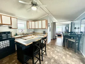 Cozy Home - 3 Beds, Full Bath - Image 5