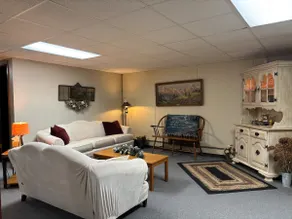 Lilac Lane Country Home - Image 2