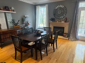 Executive detached home with ravine view - Image 3