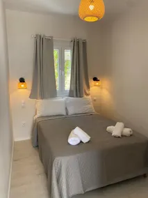 Renovated (‘24) 80sq.m. sea view,200m. from beach! - Image 3