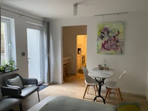 Peaceful and bright basement apartment with comfort - Image 2