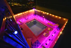 Downtown Upscale Town Home. Privat pool og jacuzzi - Image 2