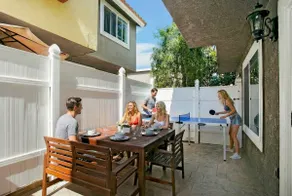Awesome Multi Level - Large Patio - Fast WIFI - Work Desks - Self Check In!  (CM-2) - Image 2