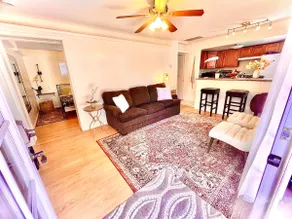 Tony’s Place - King, air conditioned, Private - Image 2
