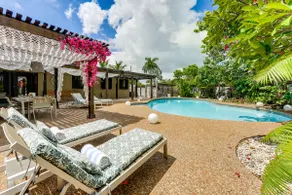 Uppdaterad & Privat Oakland Park Hem ~ 2 Mi till Beach - Image 4