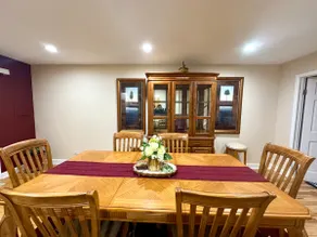 Upscale 3 bed 1.5 bath near Chicago O'Hare Airport - Image 5