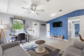 Quaint Cottage by the Bay (Porthole Paradise) - Image 5