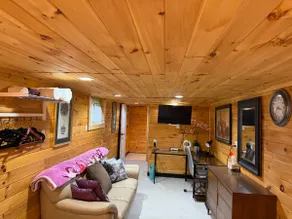 Cabin style in basemnt w/ private entrance:McLaren - Image 2