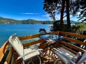 Shangrila Luxury Waterfront Panorama Suite - Image 3