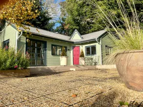 Lodge with privacy in Sarratt - Image 3