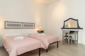 Panoramic Terrace & Comfort in the Heart of Todi - Image 5