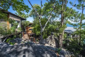 Headland House - Picnic Bay, QLD - Image 2