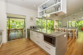 Flüsternde Palmen - Nelly Bay, QLD - Image 5
