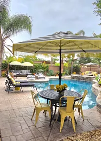Grande maison piscine / spa près des vignobles de Temecula 5 chambres, 3 salles de bain complètes, 12 couchages - Image 3