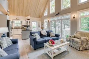 NY! Oceanfront Prospect Harbor House w / Deck + View - Image 5