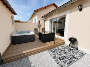 20 meters Beach - Private Jacuzzi - Seaside - Image 2