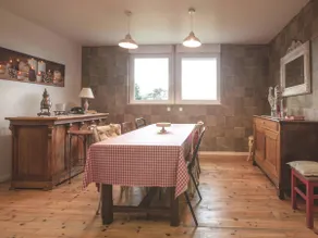 Chalet in Raon-l'Étape near Lake - Image 3
