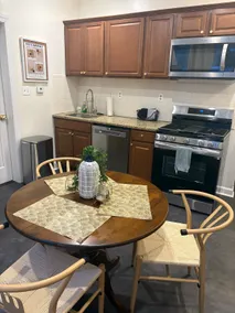 Charming, mid century apartment in Westcott - Image 5