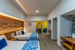 Tamarindo 3- 2 queen beds one block from the esplanade - Image 5