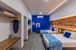Tamarindo 3- 2 queen beds one block from the esplanade - Image 3